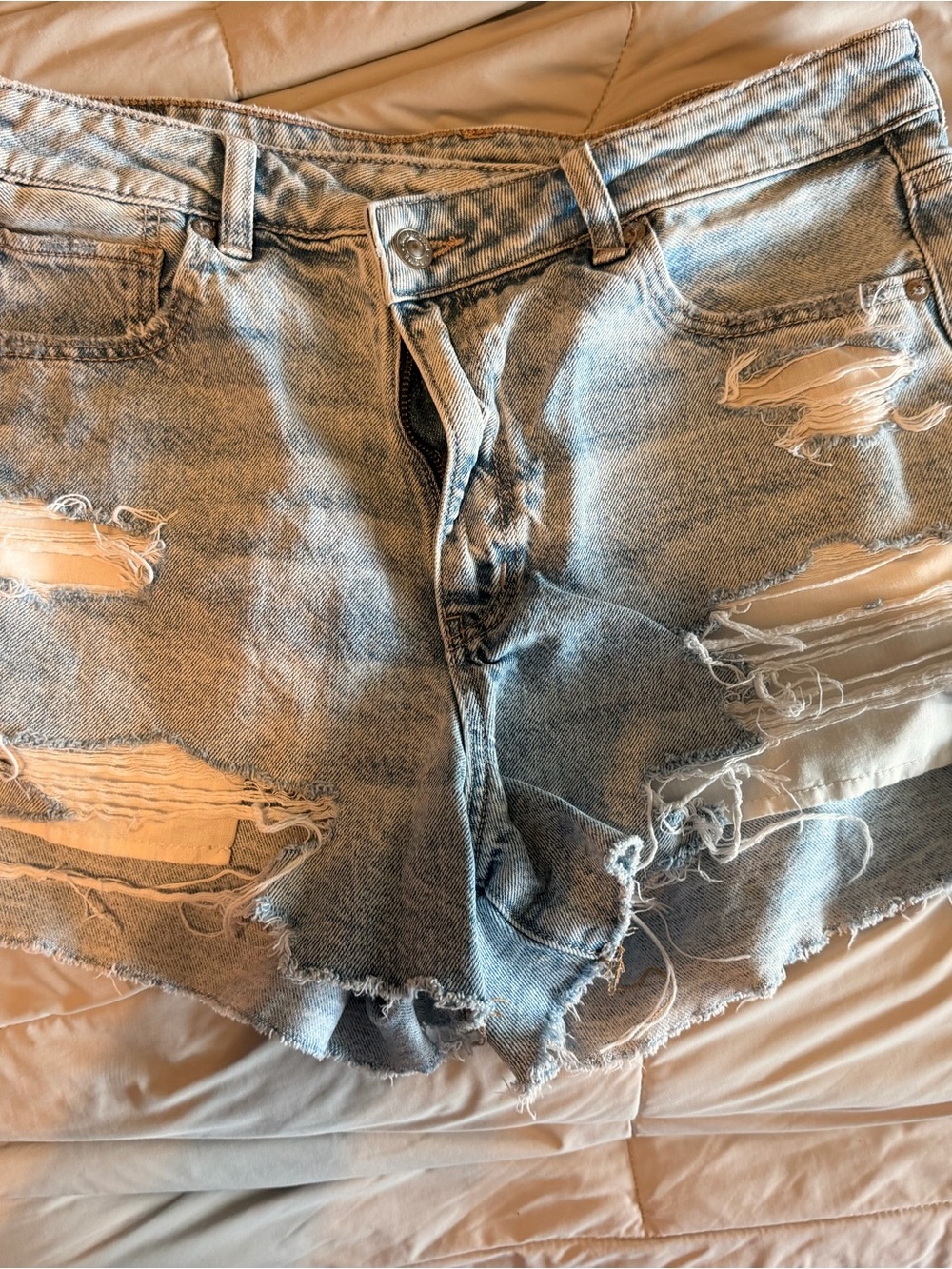 Light Blue Distressed Women's Denim Shorts - American Eagle